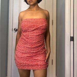 Elegant Red Strapless Dress